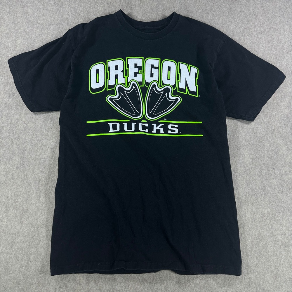 Oregon Ducks Mens Graphic T Shirt Black Green CSG College Football Size Medium